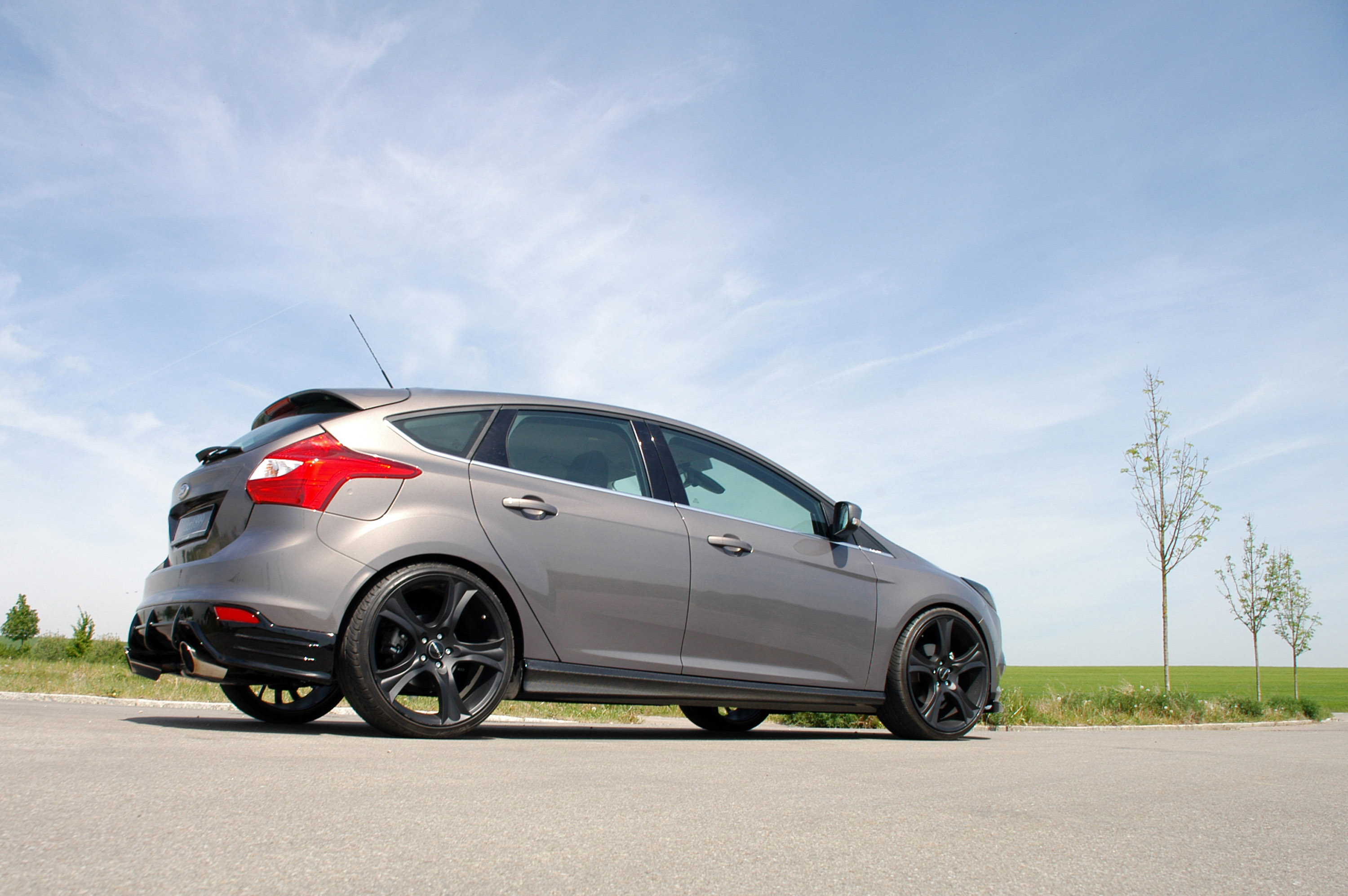 Тюнинг Ford Focus 5 Door Hatchback 2012, фото тюнинга Форд Фокус 5-ти ...